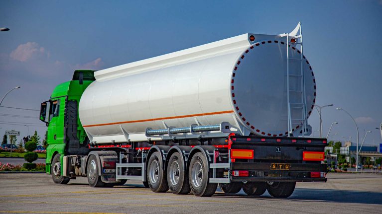 تریلر چیست؟ معرفی انواع تریلر و کاربردهای آن‌ها در حمل‌ونقل