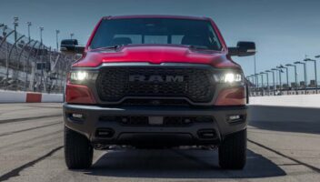 2026-ram-1500-hemi-front-767x431.jpg