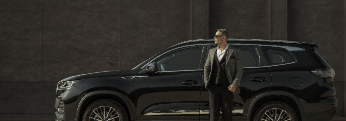 شاسی‌بلند دو دیفرانسیل فونیکس؛ تجربه‌ای لوکس با تیگو ۸ پرو مکس آی‌ای