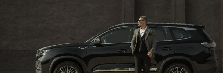 شاسی‌بلند دو دیفرانسیل فونیکس؛ تجربه‌ای لوکس با تیگو ۸ پرو مکس آی‌ای