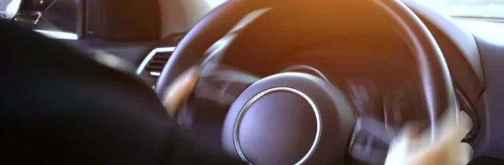 20 علت لرزش فرمان ماشین با راه حل