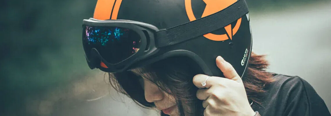 ۷ اشتباه رایج در هنگام خرید کلاه کاسکت که باید به آن توجه کنید