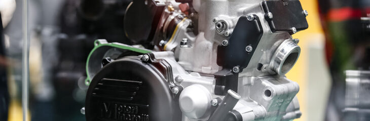 موتور دو زمانه چیست و چگونه کار می‌کند؟