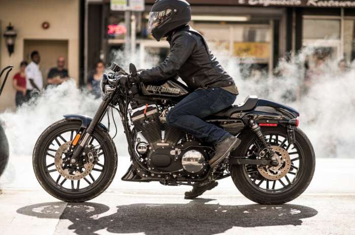 علت داغ شدن انجین موتورسیکلت؛ بررسی دلایل و روش های جلوگیری از آسیب