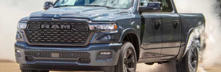 رکوردشکنی فروش رم ۱۵۰۰ با بازگشت پیشرانه V8 همی