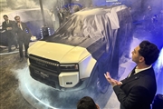 لندکروزر سری ۳۰۰ و پرادو در نمایشگاه خودرو اصفهان رونمایی شدند + عکس