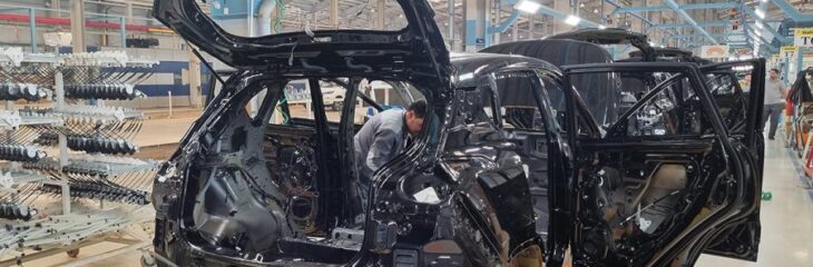 ابهام در آینده همکاری خودروسازان چینی با ایران