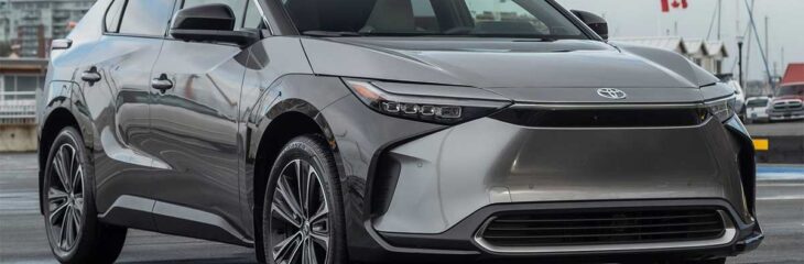 سقوط آزاد فروش خودروهای برقی تویوتا در ژاپن؛ ۱۸ دستگاه در یک ماه!