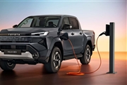 تویوتا هایلوکس جدید برقی می‌شود؛ حفظ موتورهای دیزلی و بنزینی
