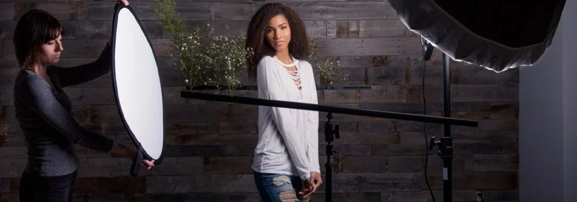 رفلکتور عکاسی چیست؟ انواع رفلکتور و کاربرد آنها