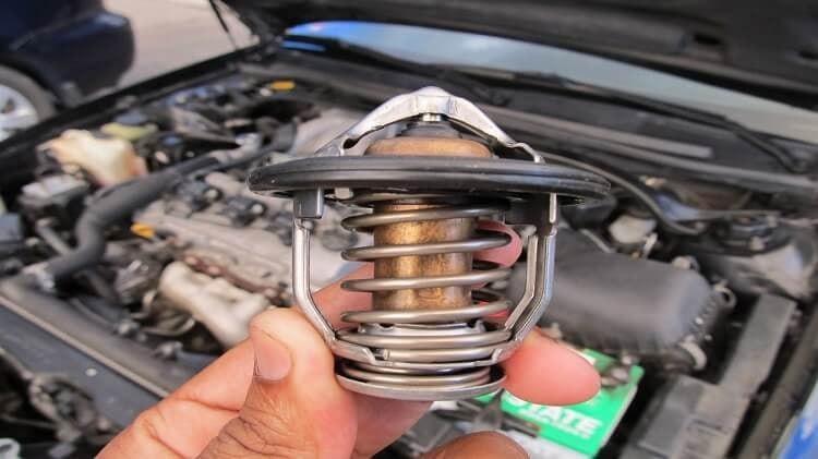 هوزینگ ترموستات چیست و چه نقشی در خودرو دارد؟