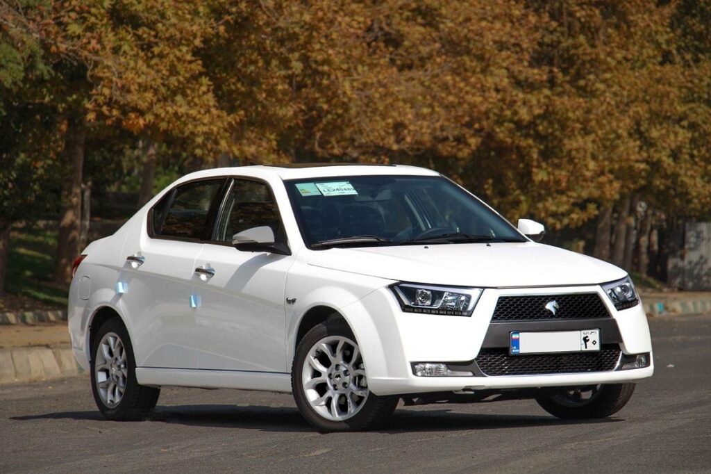 مقایسه تارا و دنا پلاس؛ از موتور تا ظاهر و آپشن‌ها